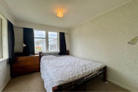 Photo of property in 10 Grey Street, Martinborough, 5711