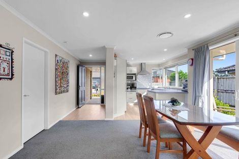Photo of property in 42 Edgeview Crescent, Fitzroy, Hamilton, 3206