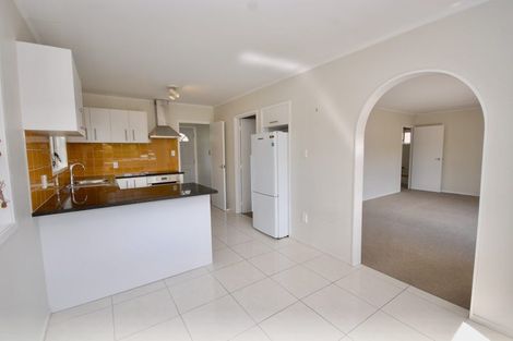 Photo of property in 50 Salamanca Road, Sunnynook, Auckland, 0620