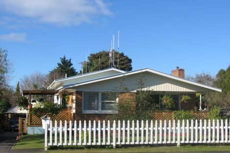 Photo of property in 2 Kohekohe Place, Pukete, Hamilton, 3200