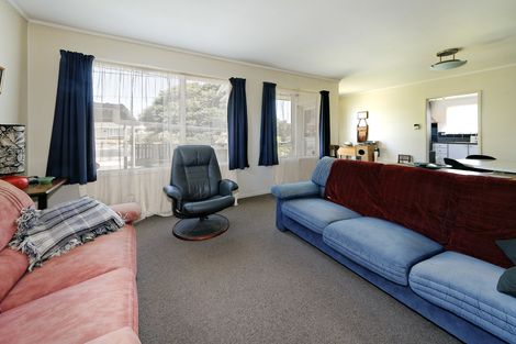 Photo of property in 16 Woodglen Road, Glen Eden, Auckland, 0602