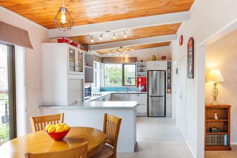 Photo of property in 69 Waterloo Crescent, Hokowhitu, Palmerston North, 4410