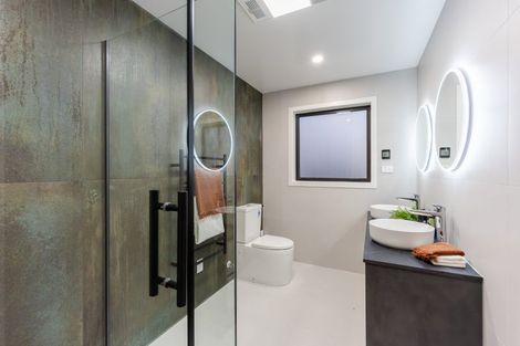 Photo of property in 52 Kumukumu Road, Long Bay, Auckland, 0630