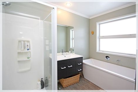 Photo of property in 24 Forbes Road, Foxton Beach, Foxton, 4815