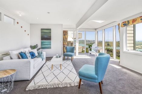 Photo of property in 13 Ettrick Grove, Papakowhai, Porirua, 5024