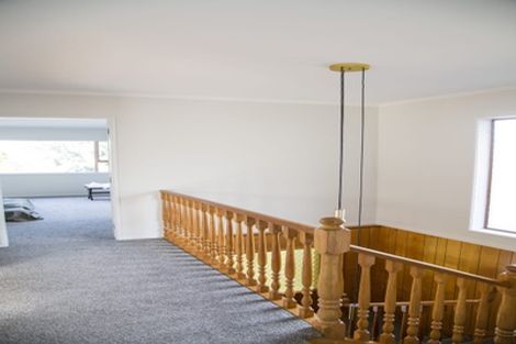 Photo of property in 93 Chelsea View Drive, Chatswood, Auckland, 0626