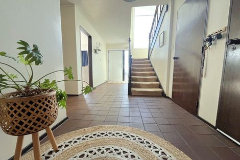 Photo of property in 8 Dunleith Grove, Silverstream, Upper Hutt, 5019