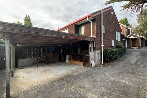 Photo of property in 1/179 Wiseley Road, West Harbour, Auckland, 0618