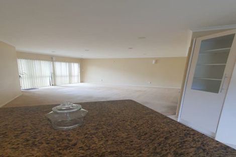 Photo of property in 14 Shankill Place, East Tamaki, Auckland, 2013