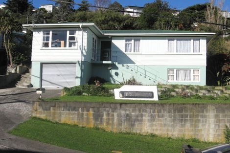 Photo of property in 24 Manor Drive, Stokes Valley, Lower Hutt, 5019