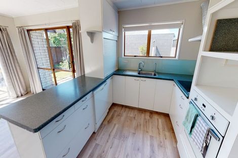 Photo of property in 8 Essex Place, Springvale, Whanganui, 4501