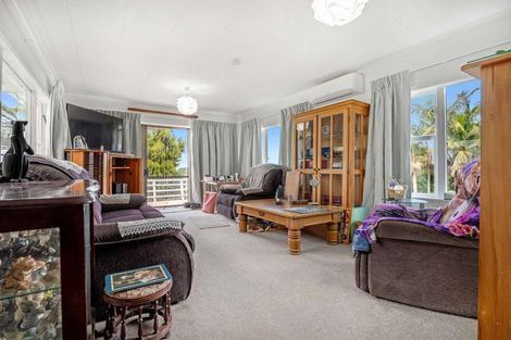 Photo of property in 14 Lucas Place, Weymouth, Auckland, 2103