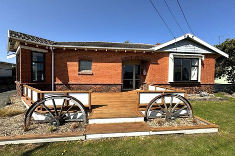 Photo of property in 39 Renfrew Street, Balclutha, 9230