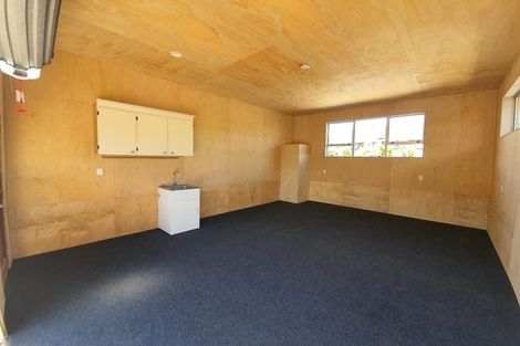 Photo of property in 7 Palm Court Drive, Glen Eden, Auckland, 0602