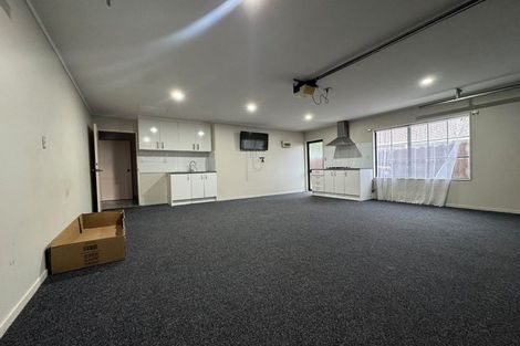 Photo of property in 25 Randwick Place, Randwick Park, Auckland, 2105