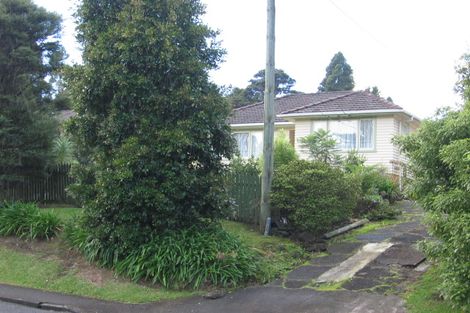 Photo of property in 90 Woodlands Park Road, Titirangi, Auckland, 0604