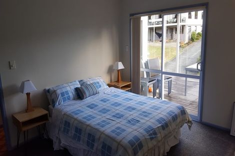 Photo of property in 18 Rewa Place, Russell, 0202