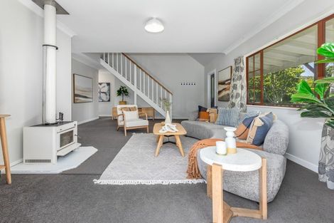 Photo of property in 461 Tararua Road, Levin, 5571