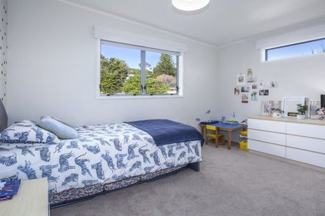 Photo of property in 1 The Spinney, Titahi Bay, Porirua, 5022