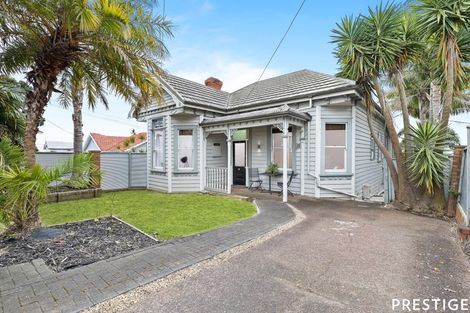 Photo of property in 1/47 Birkdale Road, Birkdale, Auckland, 0626