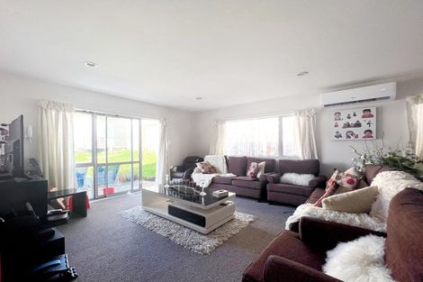 Photo of property in 20a Northall Road, New Lynn, Auckland, 0600