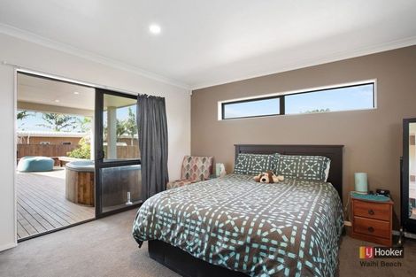 Photo of property in 104 Koutunui Road, Athenree, Katikati, 3177