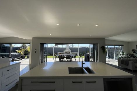 Photo of property in 1242 Papamoa Beach Road, Papamoa Beach, Papamoa, 3118