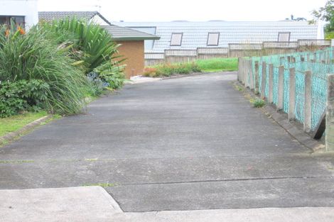 Photo of property in 16 Eclipse Place, Half Moon Bay, Auckland, 2012