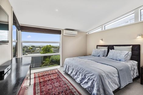 Photo of property in 36 Mantell Street, Seatoun, Wellington, 6022