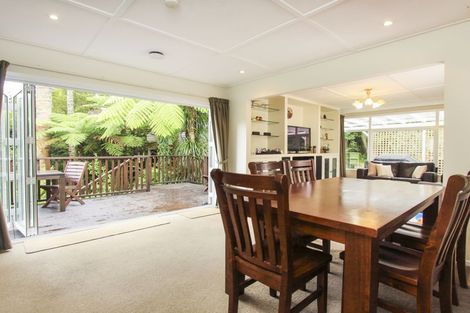 Photo of property in 27 Victory Road, Laingholm, Auckland, 0604