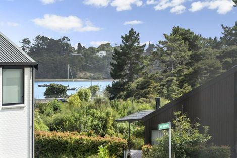 Photo of property in 8 Jack Seabrook Road, Hobsonville, Auckland, 0616