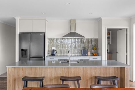 Photo of property in 25 Morepork Way, Papamoa, 3183