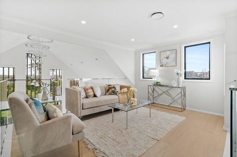 Photo of property in 28 Catalina Avenue, Rosehill, Papakura, 2113