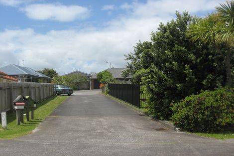 Photo of property in 1/14 Bellville Drive, Clendon Park, Auckland, 2103