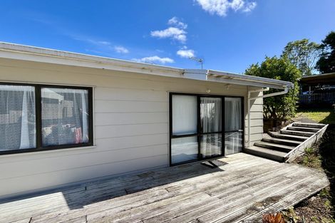Photo of property in 1/95 Hobsonville Road, West Harbour, Auckland, 0618