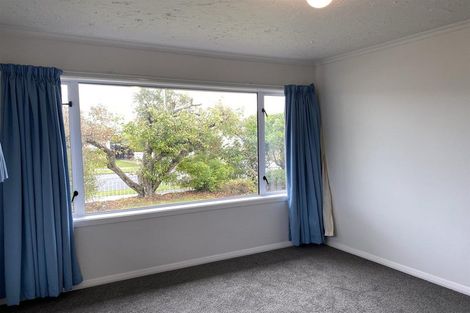 Photo of property in 19 Eglinton Street, Avondale, Christchurch, 8061