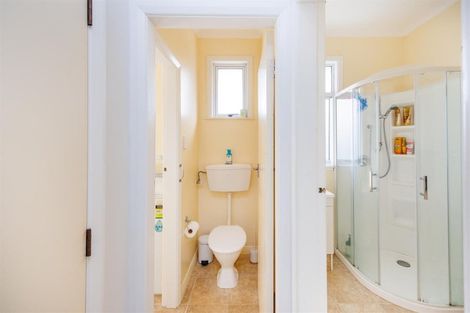 Photo of property in 10 William Street, Marton, 4710