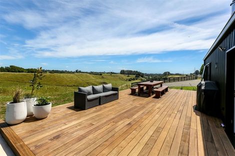 Photo of property in 594 Mangorei Road, Mangorei, New Plymouth, 4371