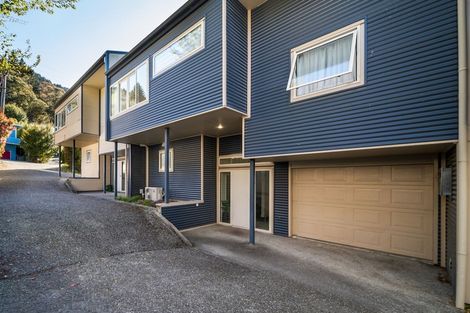 Photo of property in 2/96 Thompson Street, Queenstown, 9300