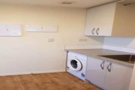 Photo of property in 13 Medina Place, Half Moon Bay, Auckland, 2012