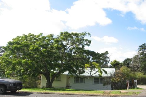 Photo of property in 46 Ennis Avenue, Pakuranga Heights, Auckland, 2010