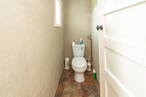 Photo of property in 12 Roberts Avenue, Aramoho, Whanganui, 4500