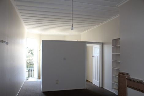Photo of property in 7 Coles Crescent, Papakura, 2110