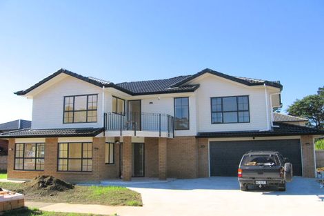 Photo of property in 12 South Kensington Way, Henderson, Auckland, 0612