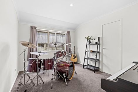 Photo of property in 3a Honeyfield Drive, Whalers Gate, New Plymouth, 4310