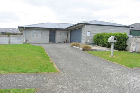 Photo of property in 7 Four Oaks Place, Pukekohe, 2120