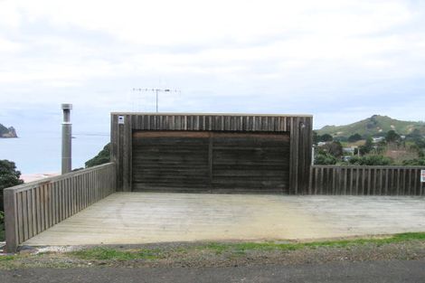 Photo of property in 26 Tutaritari Road, Hahei, Whitianga, 3591