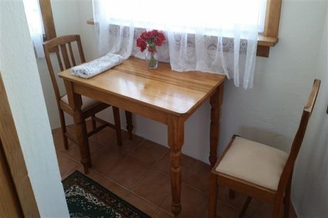 Photo of property in Devonport Apartments, 17/127 Saint Aubyn Street, New Plymouth, 4310