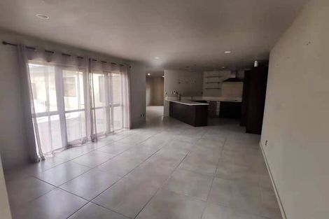 Photo of property in 19 Ruze Vida Drive, Massey, Auckland, 0614