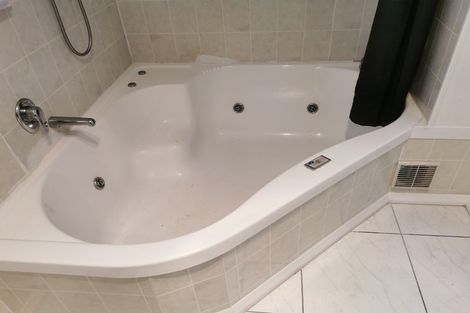 Photo of property in 42 Kamahi Street, Stokes Valley, Lower Hutt, 5019